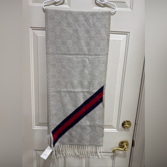 Gucci New Nikky Wool Scarf 37x190 Cm Guccisima GG Logo In Sand Color NWT - Picture 2 of 11